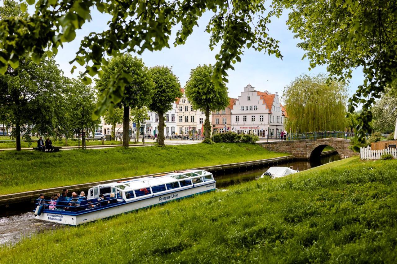 Altstadt Apartments Friedrichstadt Dış mekan fotoğraf